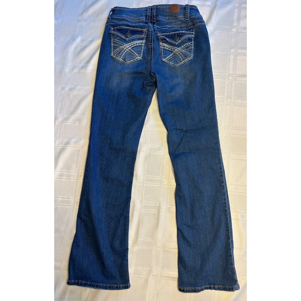 WallFlower Jeans Women 9 Blue Luscious Curvy Fit Bootcut WBM08234B Embroidered